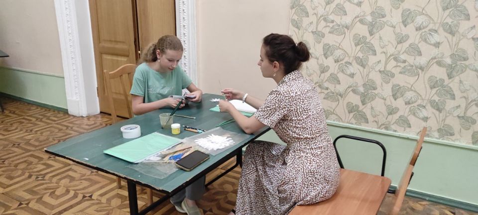 Александр Подгорный: В Кировском внутригородском районе прошел мастер-класс по изготовлению ромашки приуроченный Дню семьи, любви и верности Александр Подгорный: В Кировском внутригородском районе прошел мастер-класс по изготовлению ромашки приуроченный Дню семьи, любви и верности