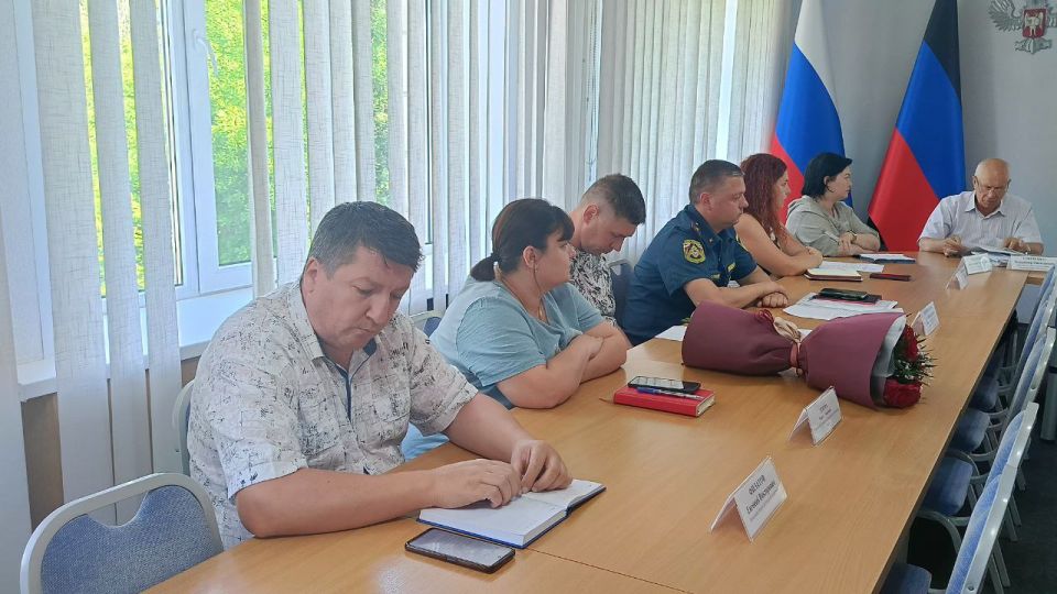 Виктория Жукова: Провела еженедельное аппаратное совещание с руководителями ведомств, а также представителями силовых структур Виктория Жукова: Провела еженедельное аппаратное совещание с руководителями ведомств, а также представителями силовых структур