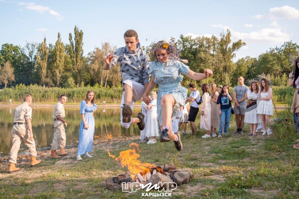 Гуляли по традициям: праздник, который объединил всех! Гуляли по традициям: праздник, который объединил всех!