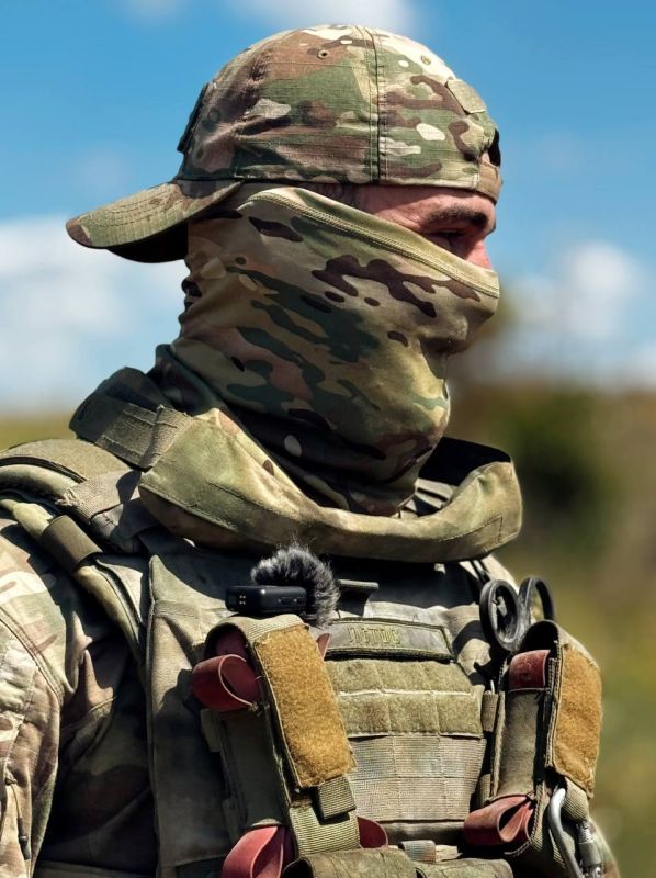 Побывал в расположении 346-й отдельной гвардейской бригады специального назначения группировки войск «Юг», которая сейчас сражается на Северском направлении Побывал в расположении 346-й отдельной гвардейской бригады специального назначения группировки войск «Юг», которая сейчас сражается на Северском направлении