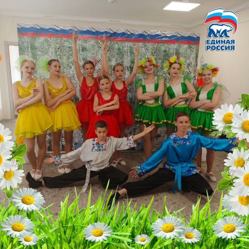 В клубе села Бирюки в рамках партийного проекта "Культура малой родины", Всероссийской политической партии "Единая Россия", для участников творческих коллективов состоялось тематическое мероприятие – литературно-музыкальная... В клубе села Бирюки в рамках партийного проекта "Культура малой родины", Всероссийской политической партии "Единая Россия", для участников творческих коллективов состоялось тематическое мероприятие – литературно-музыкальная...