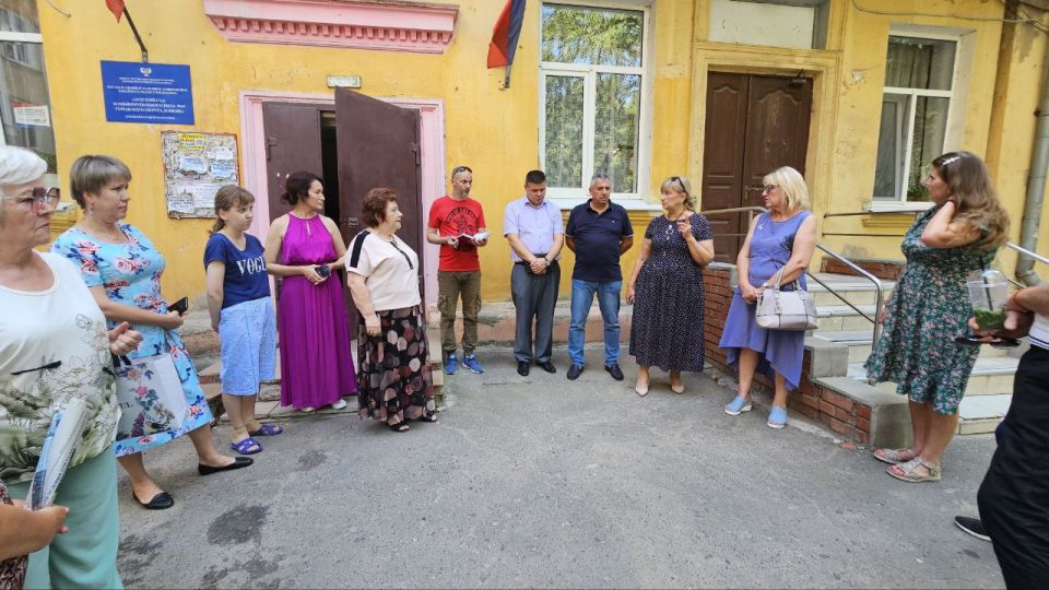 Встреча с населением на подведомственной территории Встреча с населением на подведомственной территории