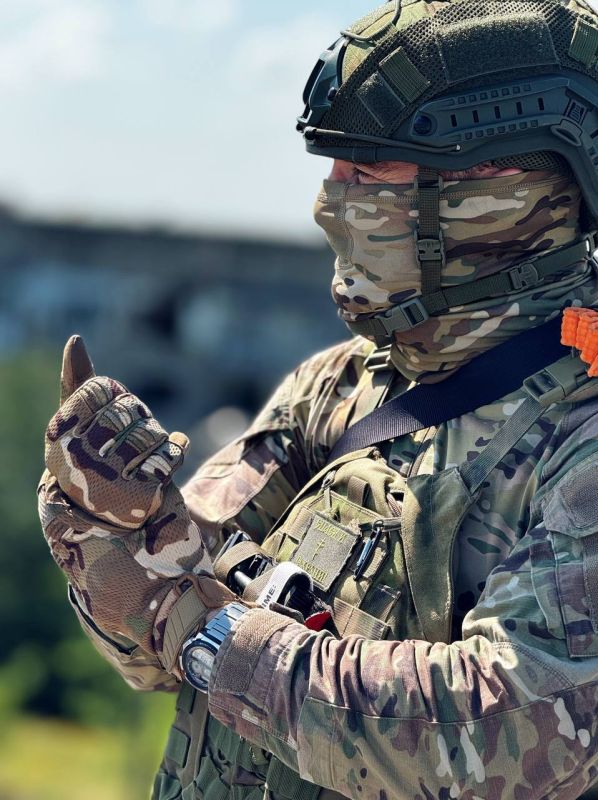 Побывал в расположении 346-й отдельной гвардейской бригады специального назначения группировки войск «Юг», которая сейчас сражается на Северском направлении Побывал в расположении 346-й отдельной гвардейской бригады специального назначения группировки войск «Юг», которая сейчас сражается на Северском направлении
