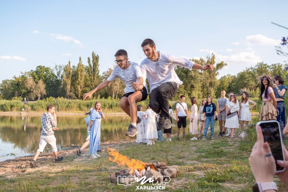 Гуляли по традициям: праздник, который объединил всех! Гуляли по традициям: праздник, который объединил всех!
