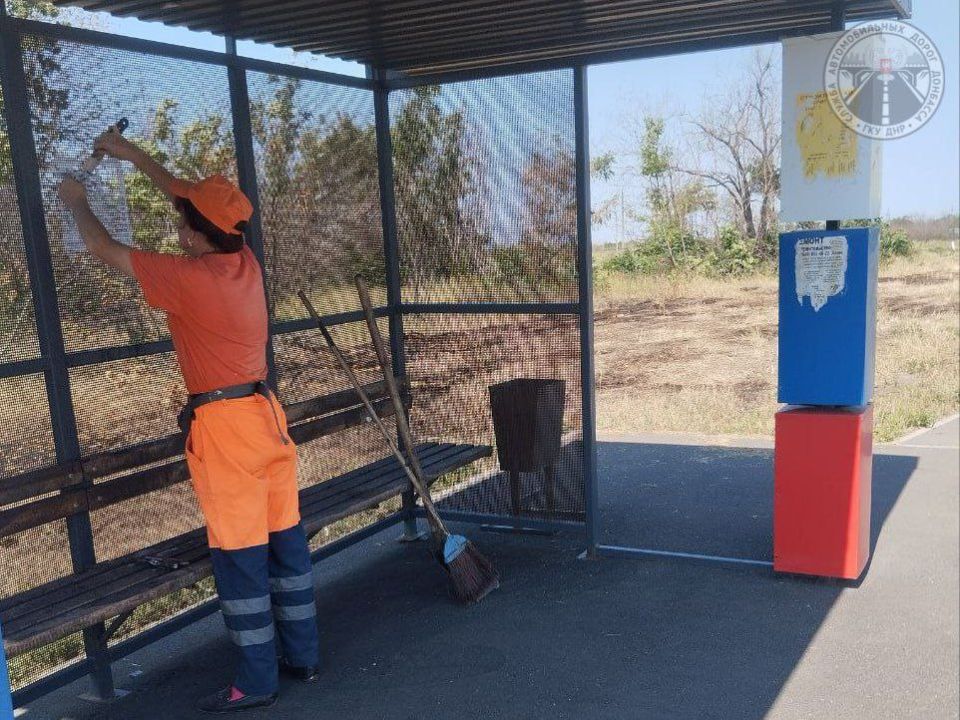 Дорожники продолжают в ежедневном режиме обеспечивать безопасности на дорогах региона Дорожники продолжают в ежедневном режиме обеспечивать безопасности на дорогах региона