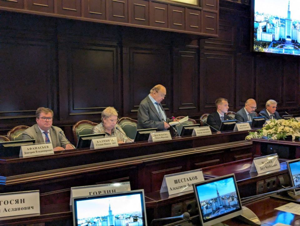 8 июля в Фундаментальной библиотеке Московского университета состоялось расширенное заседание Совета РСР, посвященное стратегическим вопросам развития национальной образовательной системы 8 июля в Фундаментальной библиотеке Московского университета состоялось расширенное заседание Совета РСР, посвященное стратегическим вопросам развития национальной образовательной системы