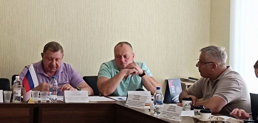 РАБОТА КОМИТЕТОВ. Состоялось совместное заседание постоянного комитета по вопросам городского хозяйства и муниципальной собственности и постоянного комитета по вопросам местного самоуправления, регламента, кадров и... РАБОТА КОМИТЕТОВ. Состоялось совместное заседание постоянного комитета по вопросам городского хозяйства и муниципальной собственности и постоянного комитета по вопросам местного самоуправления, регламента, кадров и...