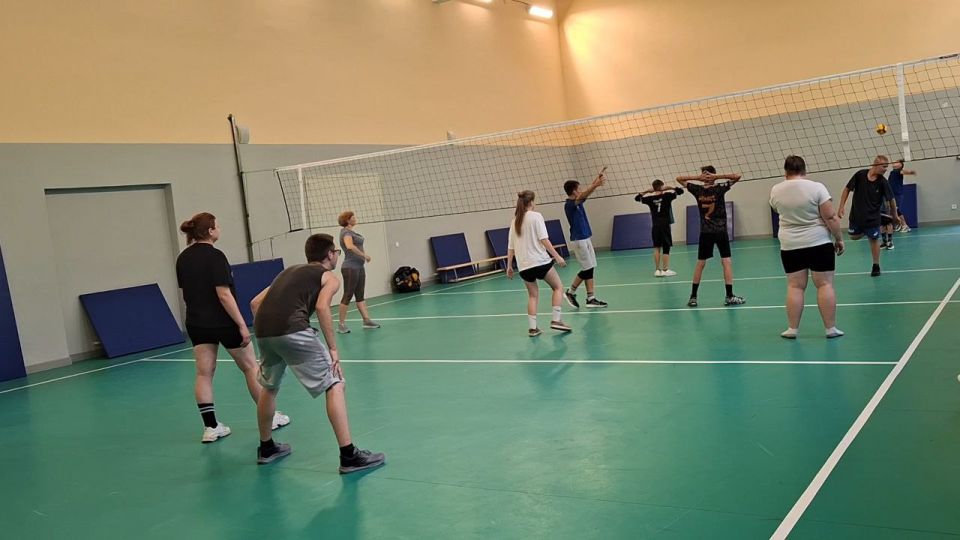8 июля в МБУ "Ближненский СДК" в рамках партийного проекта #КультураМалойРодины прошло спортивное соревнование по волейболу посвященное Дню Семьи,с участием родителей и детей совместно с тренером Пушкарь Е. С. и приглашённой... 8 июля в МБУ "Ближненский СДК" в рамках партийного проекта #КультураМалойРодины прошло спортивное соревнование по волейболу посвященное Дню Семьи,с участием родителей и детей совместно с тренером Пушкарь Е. С. и приглашённой...