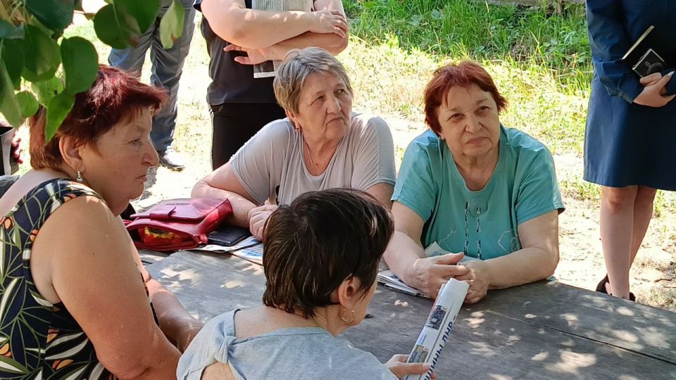 Виктория Жукова: Провела сход граждан, на котором были обсуждены актуальные вопросы и проблемы, волнующие местных жителей Виктория Жукова: Провела сход граждан, на котором были обсуждены актуальные вопросы и проблемы, волнующие местных жителей