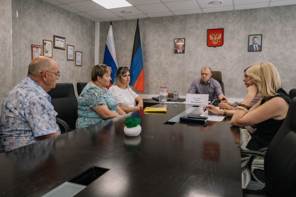 Антон Кольцов: Согласие на получение квартиры из муниципального жилфонда не значит автоматический отказ от жилья в новостройке для граждан, уже состоящих на квартирном учете Антон Кольцов: Согласие на получение квартиры из муниципального жилфонда не значит автоматический отказ от жилья в новостройке для граждан, уже состоящих на квартирном учете