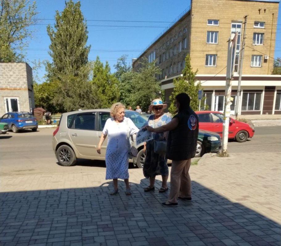 В Червоногвардейском районе прошла раздача газет В Червоногвардейском районе прошла раздача газет
