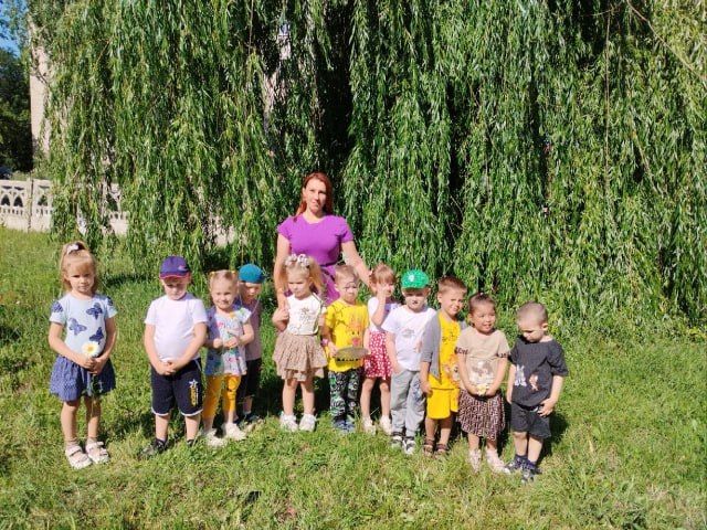 День Семьи, Любви и Верности - совсем еще молодой праздник в нашей стране, но такой нужный! Для всех в этих понятиях - семья, любовь и верность - скрыто что-то свое, но вместе с тем мы все ощущаем тепло, поддержку... День Семьи, Любви и Верности - совсем еще молодой праздник в нашей стране, но такой нужный! Для всех в этих понятиях - семья, любовь и верность - скрыто что-то свое, но вместе с тем мы все ощущаем тепло, поддержку...