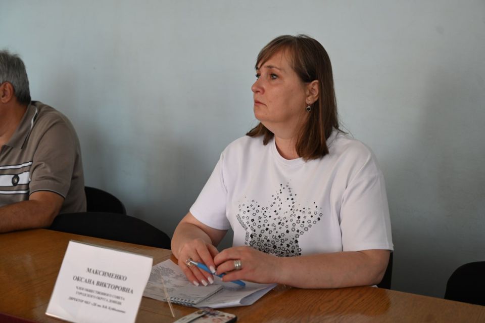 Руководитель Управы Куйбышевского внутригородского района Администрации городского округа Донецк Иван Адамец провел аппаратное совещание Руководитель Управы Куйбышевского внутригородского района Администрации городского округа Донецк Иван Адамец провел аппаратное совещание