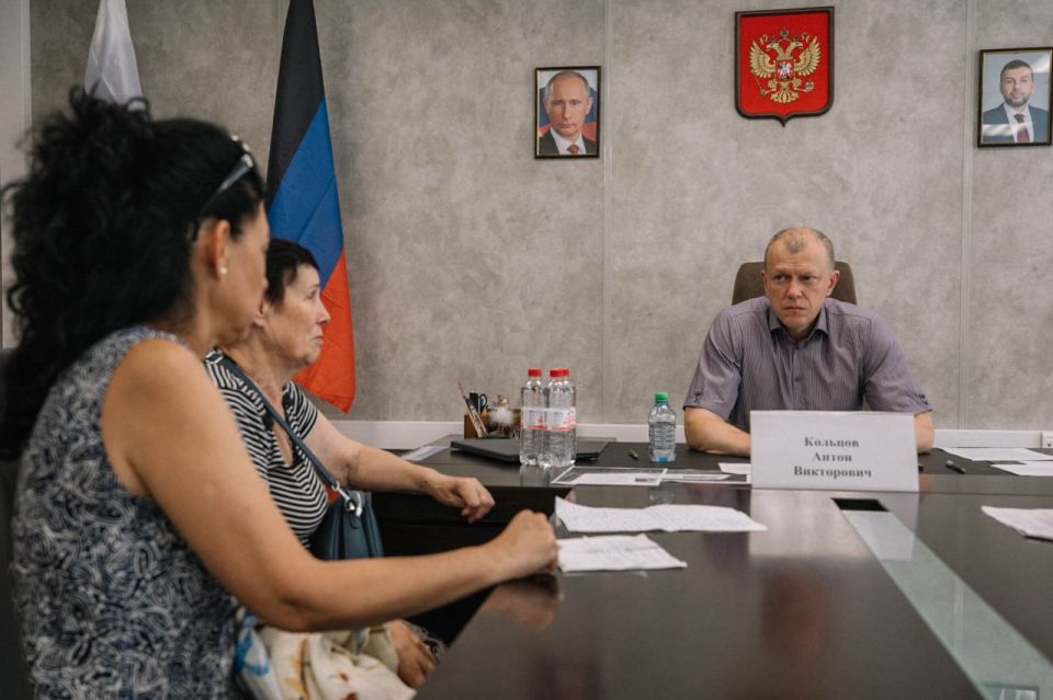 Антон Кольцов: Согласие на получение квартиры из муниципального жилфонда не значит автоматический отказ от жилья в новостройке для граждан, уже состоящих на квартирном учете Антон Кольцов: Согласие на получение квартиры из муниципального жилфонда не значит автоматический отказ от жилья в новостройке для граждан, уже состоящих на квартирном учете