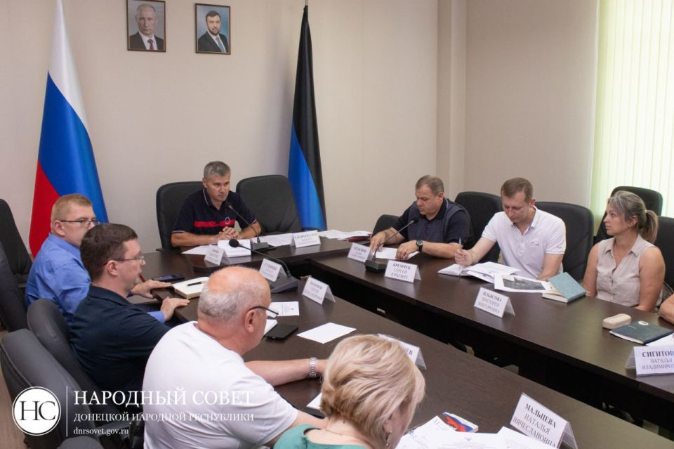 Депутаты обсудили вопросы выделения земельных участков Депутаты обсудили вопросы выделения земельных участков