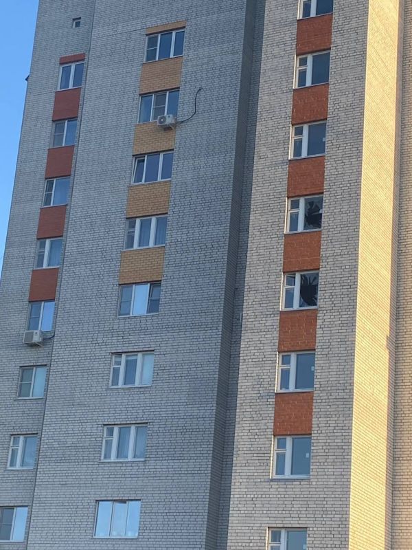 Последствия атаки БПЛА в Курске Последствия атаки БПЛА в Курске