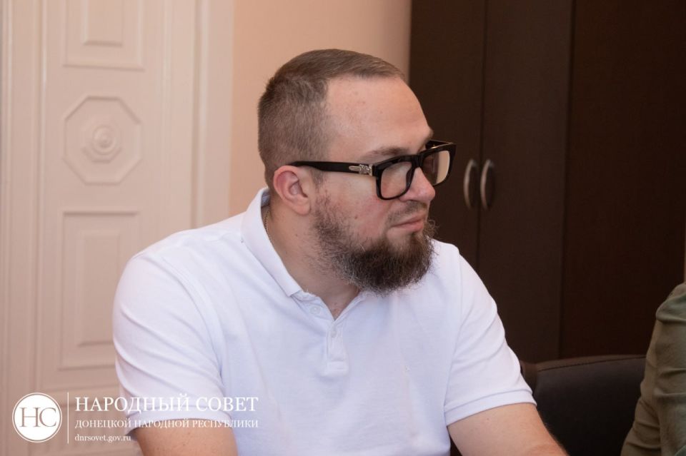 Депутаты составили отзывы на изменения в трудовом законодательстве Депутаты составили отзывы на изменения в трудовом законодательстве