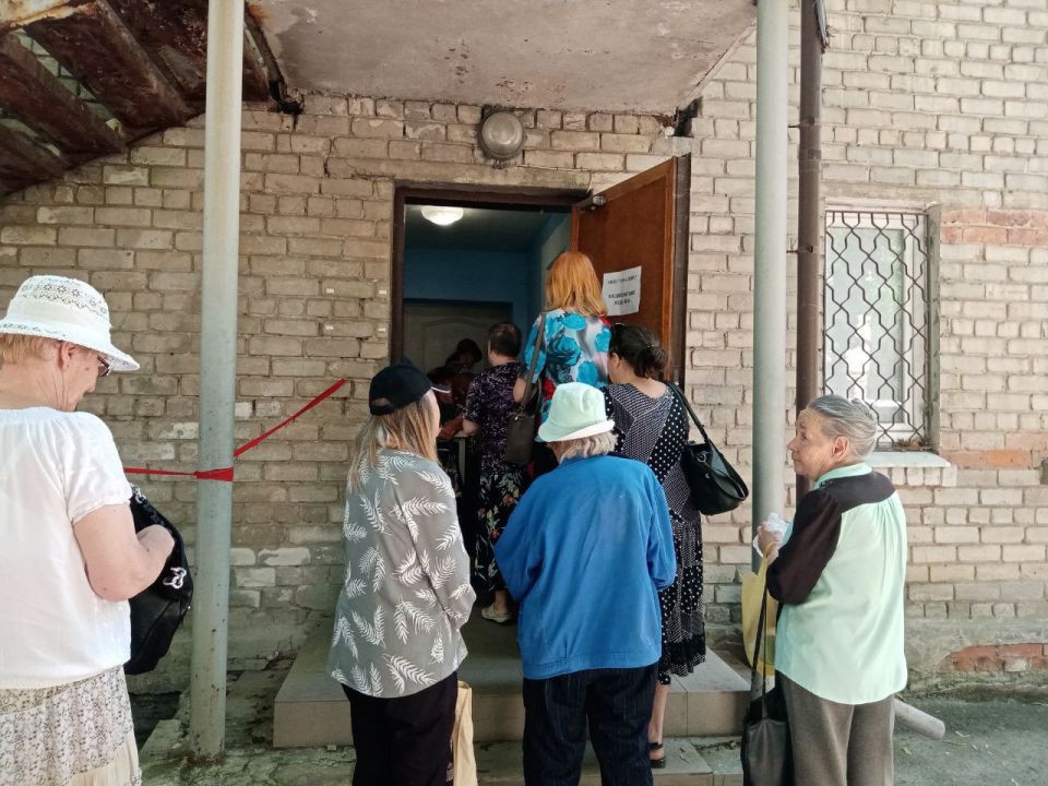 Валентин Левченко: В Центре социального обслуживания населения Киевского района г. Донецка совместно с представителями Межрегиональной благотворительной общественной организацией «Пища Жизни» на регулярной основе проводится... Валентин Левченко: В Центре социального обслуживания населения Киевского района г. Донецка совместно с представителями Межрегиональной благотворительной общественной организацией «Пища Жизни» на регулярной основе проводится...