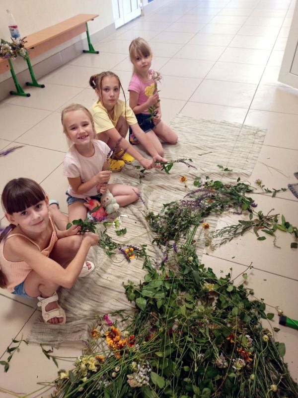 Ивана Купала на досуговой площадке Ивана Купала на досуговой площадке