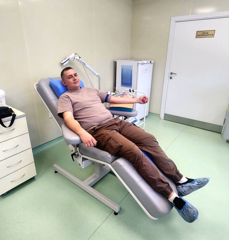С 07.07.2025 года по 12.07.2025 года в рамках «Месячника здоровья» в учреждениях Службы крови Донецкой Народной Республики проходит донорская акция «Сдай кровь-спаси жизнь!» С 07.07.2025 года по 12.07.2025 года в рамках «Месячника здоровья» в учреждениях Службы крови Донецкой Народной Республики проходит донорская акция «Сдай кровь-спаси жизнь!»