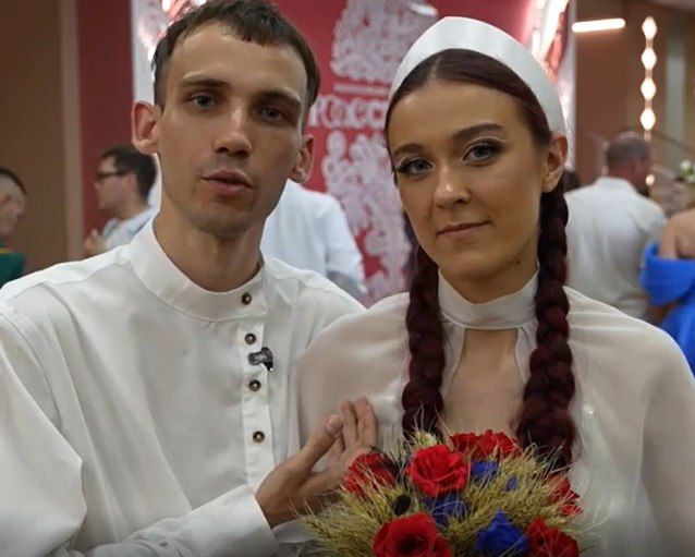 Более 150 пар приняли участие во II Всероссийском свадебном Более 150 пар приняли участие во II Всероссийском свадебном