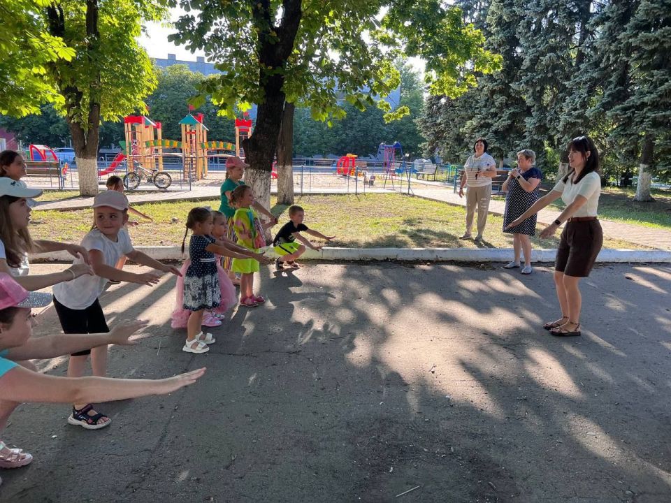 В рамках Республиканских спортивно - массовых мероприятий «Олимпийское лето» и в рамках спортивного марафона "Сила России", партии "Единая Россия" отдел физической культуры, спорта и туризма администрации городского округа... В рамках Республиканских спортивно - массовых мероприятий «Олимпийское лето» и в рамках спортивного марафона "Сила России", партии "Единая Россия" отдел физической культуры, спорта и туризма администрации городского округа...