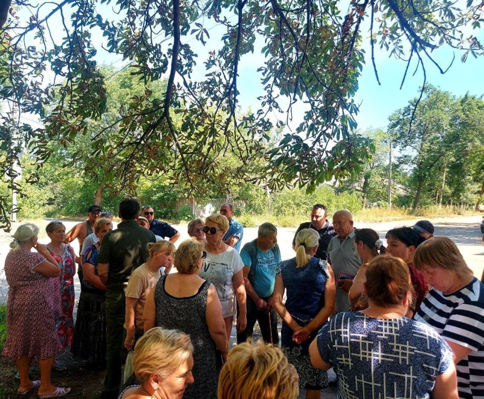 Наталья Бегуненко: В Петровском районе города Донецка продолжаются сходы с жителями Наталья Бегуненко: В Петровском районе города Донецка продолжаются сходы с жителями