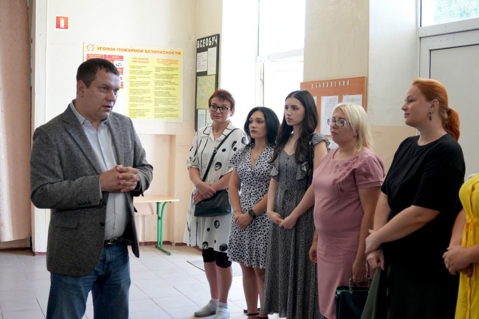 Ольга Колударова: По поручению Главы ДНР встретился с родителями и педагогами Кировского района столицы Ольга Колударова: По поручению Главы ДНР встретился с родителями и педагогами Кировского района столицы