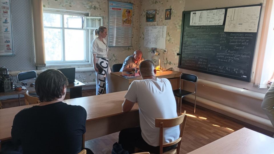 В рамках партийного проекта «Выбирай свое» Шахта «Горняк-95» продолжает системную работу с профильными вузами и проводит учебно-ознакомительную практику для студентов горного факультета ДонНТУ В рамках партийного проекта «Выбирай свое» Шахта «Горняк-95» продолжает системную работу с профильными вузами и проводит учебно-ознакомительную практику для студентов горного факультета ДонНТУ