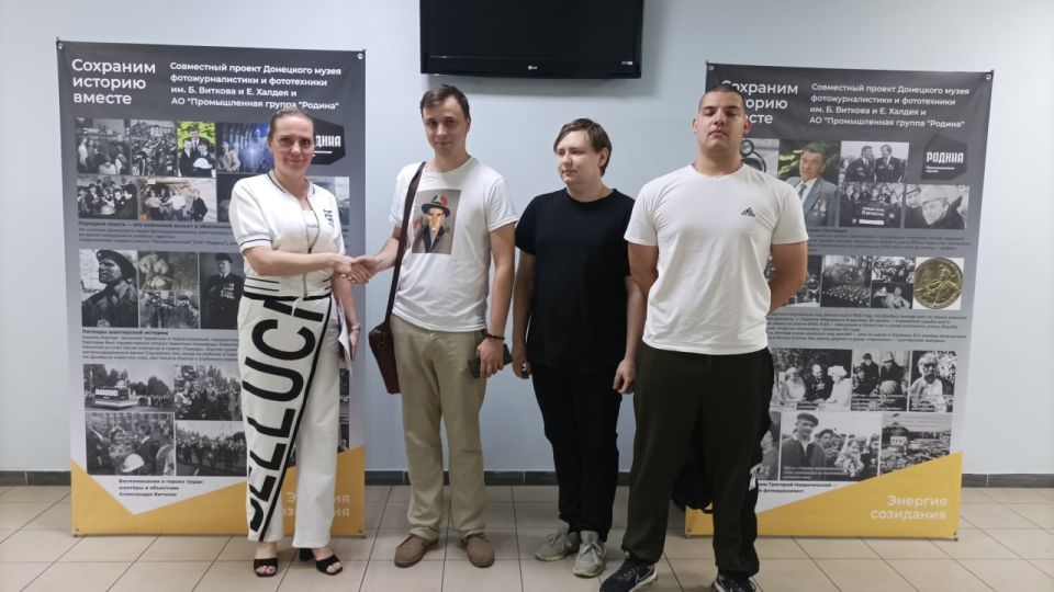 В рамках партийного проекта «Выбирай свое» Шахта «Горняк-95» продолжает системную работу с профильными вузами и проводит учебно-ознакомительную практику для студентов горного факультета ДонНТУ В рамках партийного проекта «Выбирай свое» Шахта «Горняк-95» продолжает системную работу с профильными вузами и проводит учебно-ознакомительную практику для студентов горного факультета ДонНТУ