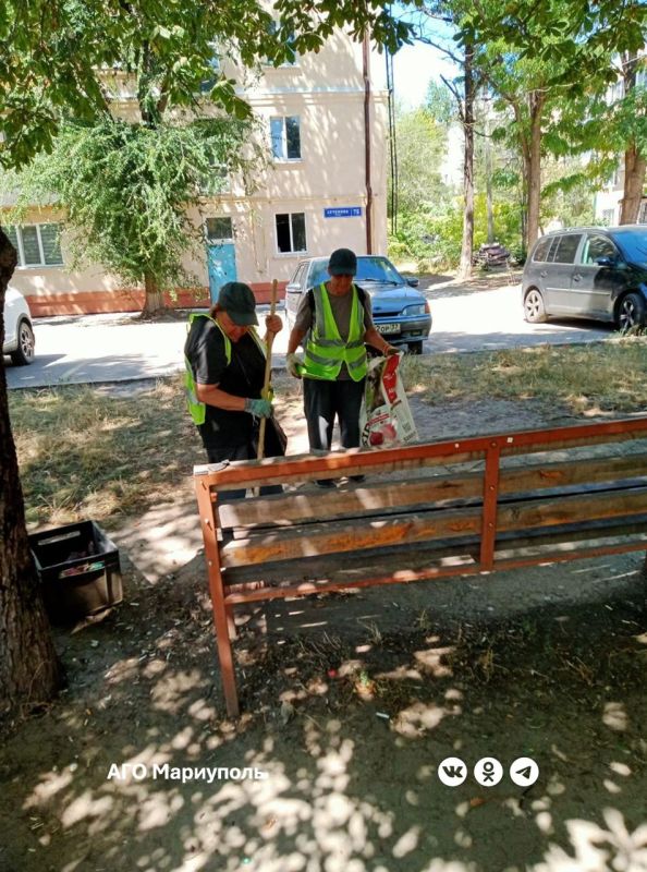 «Мариупольжилкомплекс» привел в порядок очередные дворы в Ильичевском районе «Мариупольжилкомплекс» привел в порядок очередные дворы в Ильичевском районе