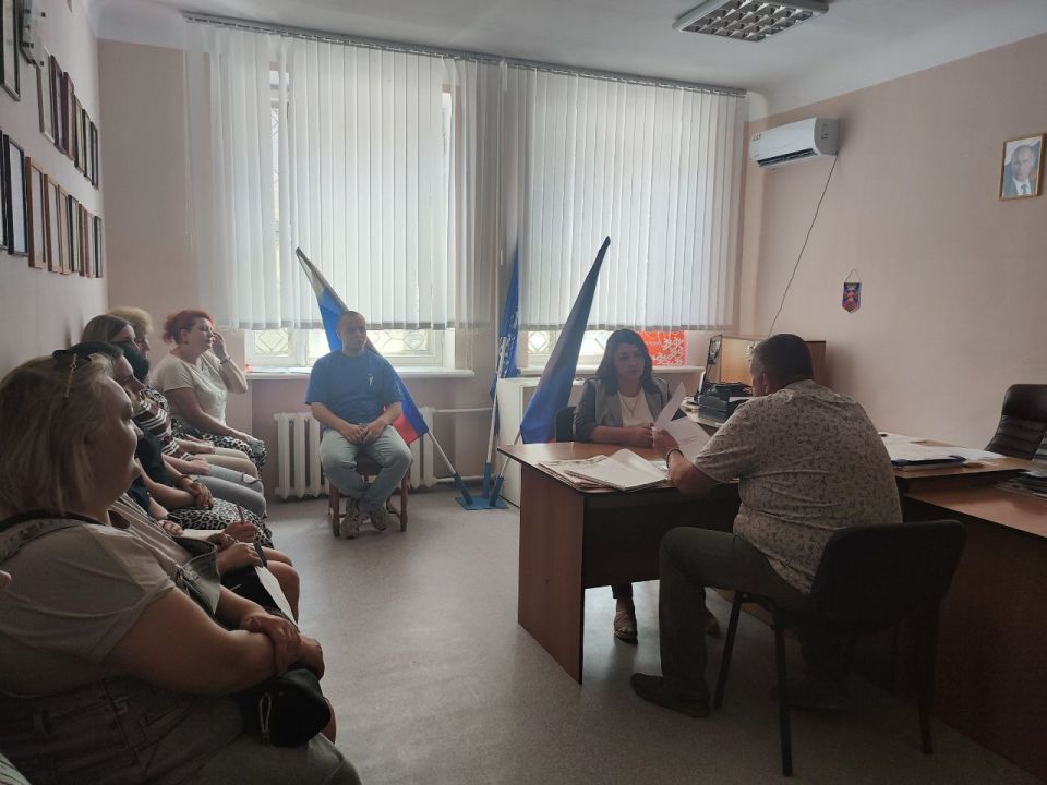 В Иловайске состоялось заседание комиссии по делам несовершеннолетних и защите их прав В Иловайске состоялось заседание комиссии по делам несовершеннолетних и защите их прав