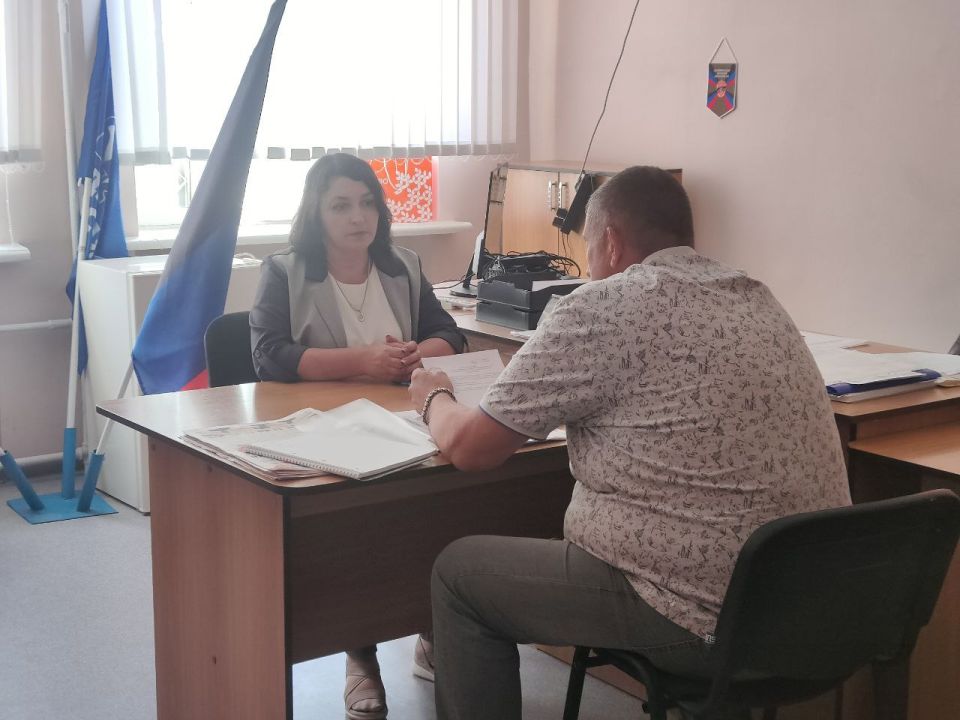 В Иловайске состоялось заседание комиссии по делам несовершеннолетних и защите их прав В Иловайске состоялось заседание комиссии по делам несовершеннолетних и защите их прав