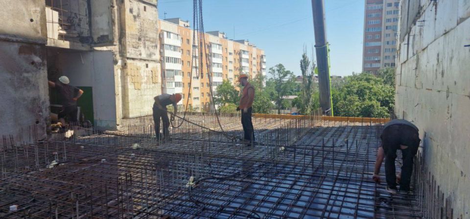 Санкт-Петербург в Мариуполе продолжает восстанавливать многоквартирный дом Санкт-Петербург в Мариуполе продолжает восстанавливать многоквартирный дом
