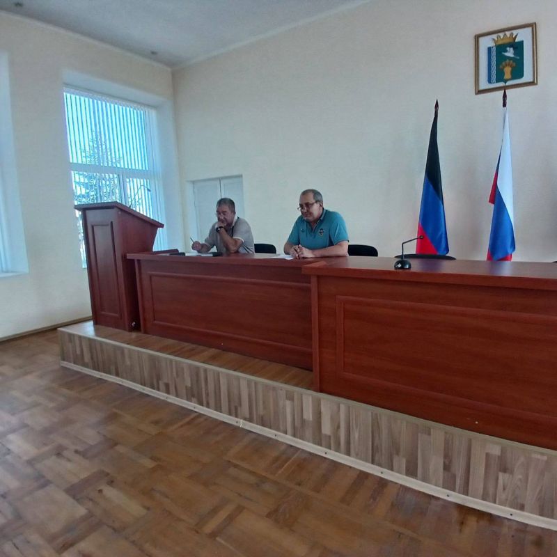 В рамках «Недели правовой помощи», приуроченной ко Дню семьи, любви и верности (памяти святых Петра и Февронии Муромских), отдел опеки и попечительства при поддержке адвоката Владимира Ильича Спруцко провели консультацию для...