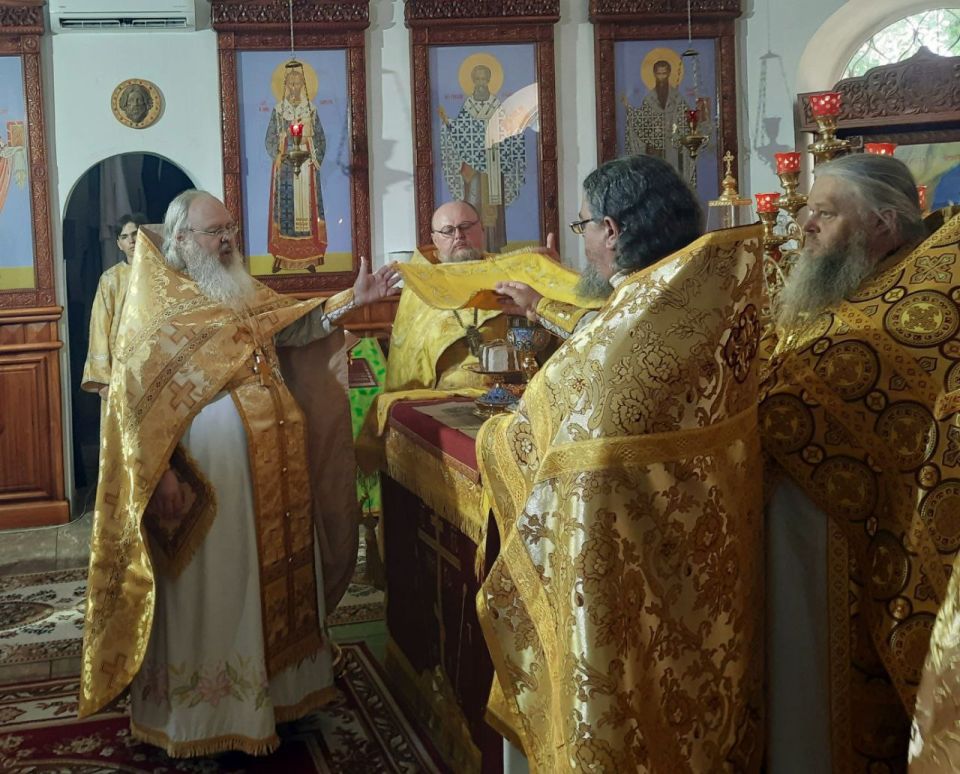 Престольный праздник апостолов Петра и Павла в храме поселка Седово Престольный праздник апостолов Петра и Павла в храме поселка Седово