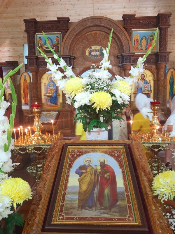Престольный праздник апостолов Петра и Павла в храме поселка Седово Престольный праздник апостолов Петра и Павла в храме поселка Седово