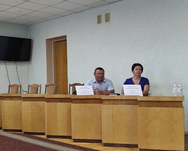 Сергей Голубков, директор Республиканского центра предоставления мер социальной поддержки, провел встречи с жителями Моспино и Пролетарского внутригородского района Донецка Сергей Голубков, директор Республиканского центра предоставления мер социальной поддержки, провел встречи с жителями Моспино и Пролетарского внутригородского района Донецка