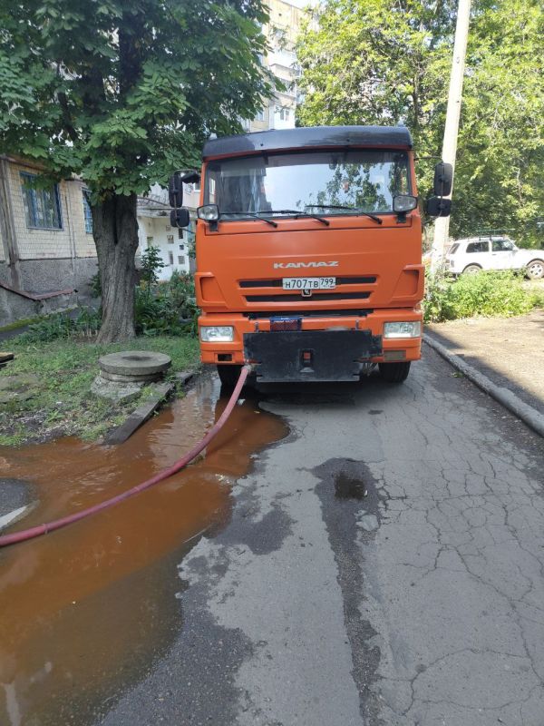 Сегодня, 14.07.2025 года, силами сотрудников жилищно-коммунальных предприятий Пролетарского внутригородского района г. Донецка были выполнены следующие работы: Сегодня, 14.07.2025 года, силами сотрудников жилищно-коммунальных предприятий Пролетарского внутригородского района г. Донецка были выполнены следующие работы:
