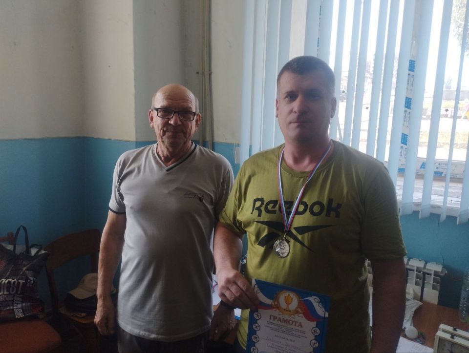 Первенство по шахматам. 13 июля в клубе «Металлург» МБУ «ЦФЗН «Спорт для всех» администрации городского округа Енакиево состоялось личное первенство по шахматам, приуроченное к Международному дню шахмат Первенство по шахматам. 13 июля в клубе «Металлург» МБУ «ЦФЗН «Спорт для всех» администрации городского округа Енакиево состоялось личное первенство по шахматам, приуроченное к Международному дню шахмат