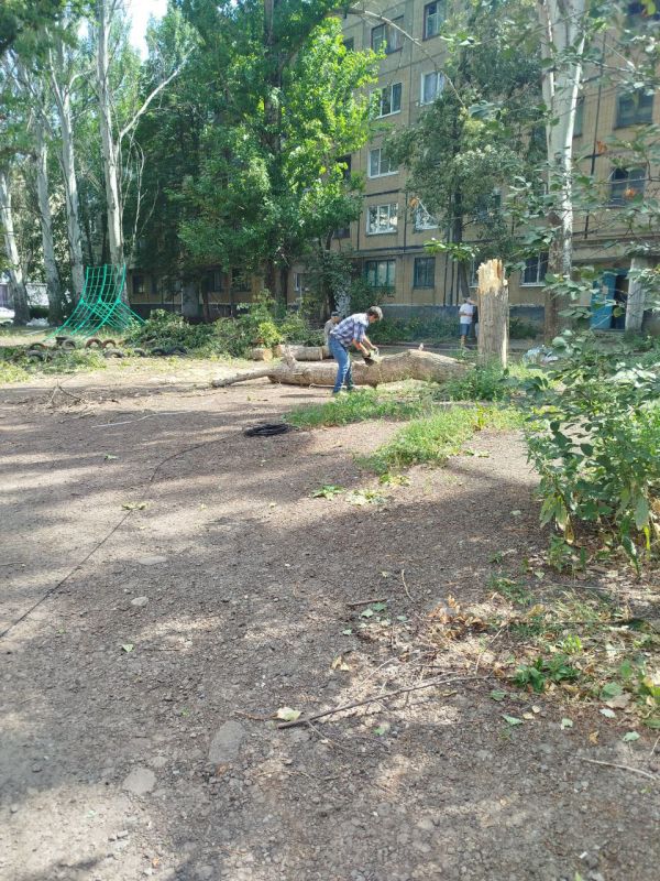 Александр Шатов: В Шахтерском муниципальном округе ведутся работы по устранению последствий непогоды Александр Шатов: В Шахтерском муниципальном округе ведутся работы по устранению последствий непогоды