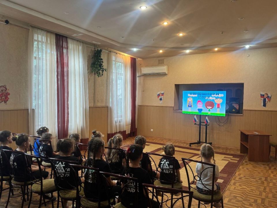 Каникулы и мультфильмы -это отличное сочетание! А поучительные мультфильмы - это нравится даже взрослым Каникулы и мультфильмы -это отличное сочетание! А поучительные мультфильмы - это нравится даже взрослым