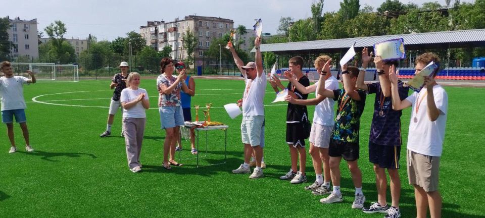 В Мариуполе состоялся чемпионат по футболу для спортсменов с нарушением слуха В Мариуполе состоялся чемпионат по футболу для спортсменов с нарушением слуха