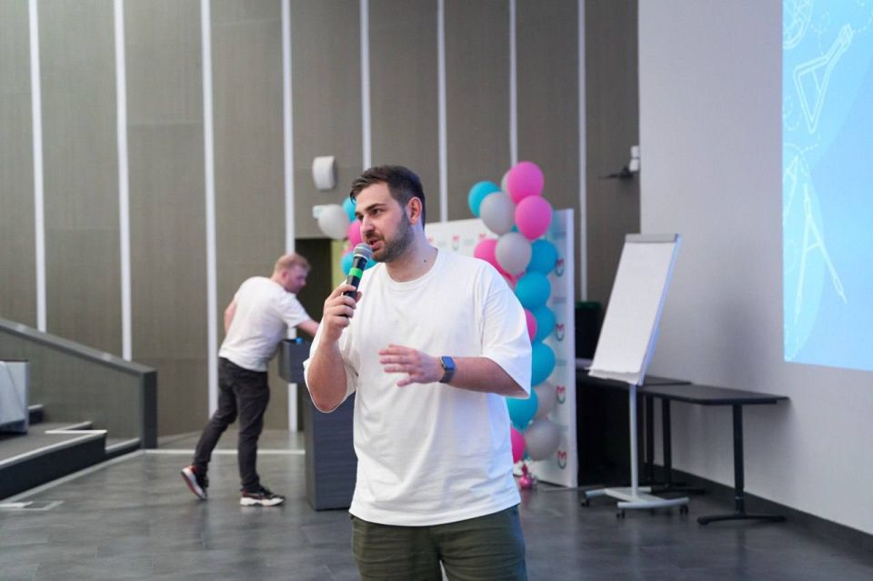 Никита Киосев: Сегодня выступал в Пироговке перед школьниками и абитуриентами из «Движения первых» Никита Киосев: Сегодня выступал в Пироговке перед школьниками и абитуриентами из «Движения первых»