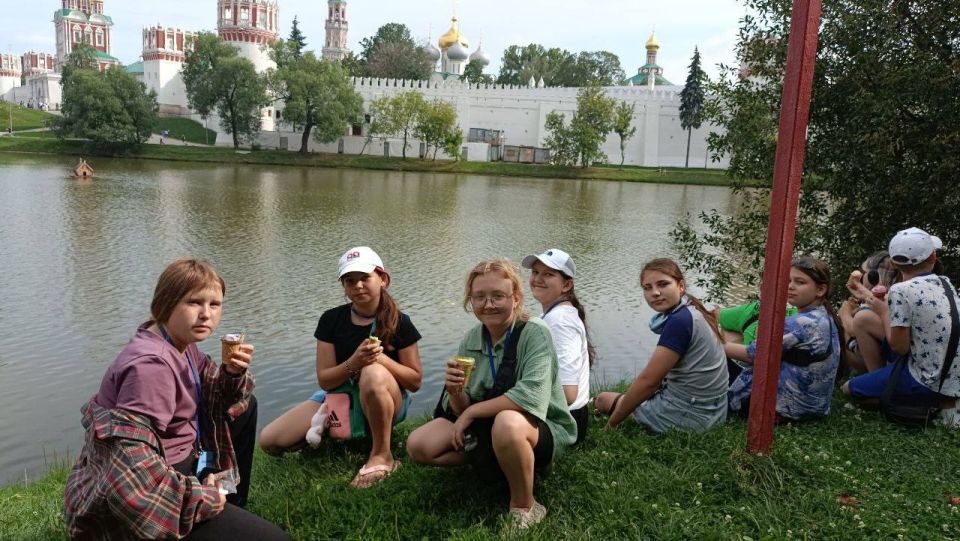 В рамках Всероссийской культурно-образовательной программы для школьников в новых субъектах Российской Федерации «Культурная карта 4+85», ребята из Мангушского муниципального округа побывали в Москве В рамках Всероссийской культурно-образовательной программы для школьников в новых субъектах Российской Федерации «Культурная карта 4+85», ребята из Мангушского муниципального округа побывали в Москве