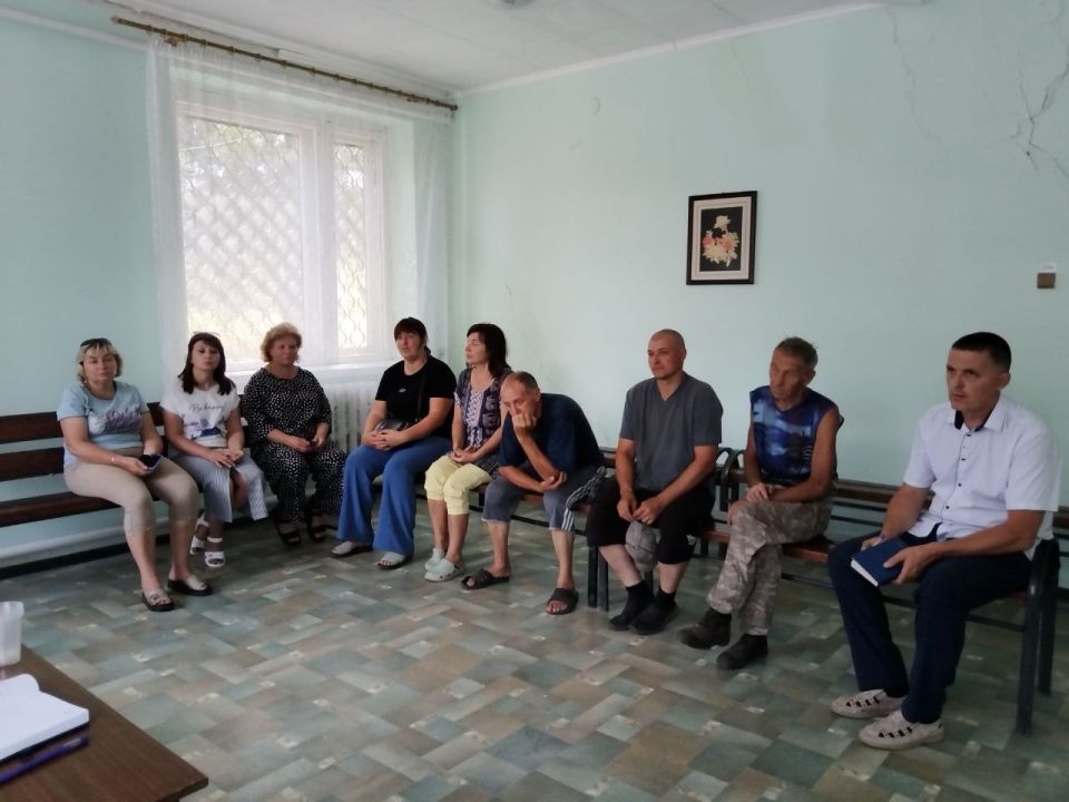 Сегодня заместитель главы Администрации Володарского муниципального округа Якименко Алексей Владимирович провел выездной приём граждан в селе Тополиное Сегодня заместитель главы Администрации Володарского муниципального округа Якименко Алексей Владимирович провел выездной приём граждан в селе Тополиное