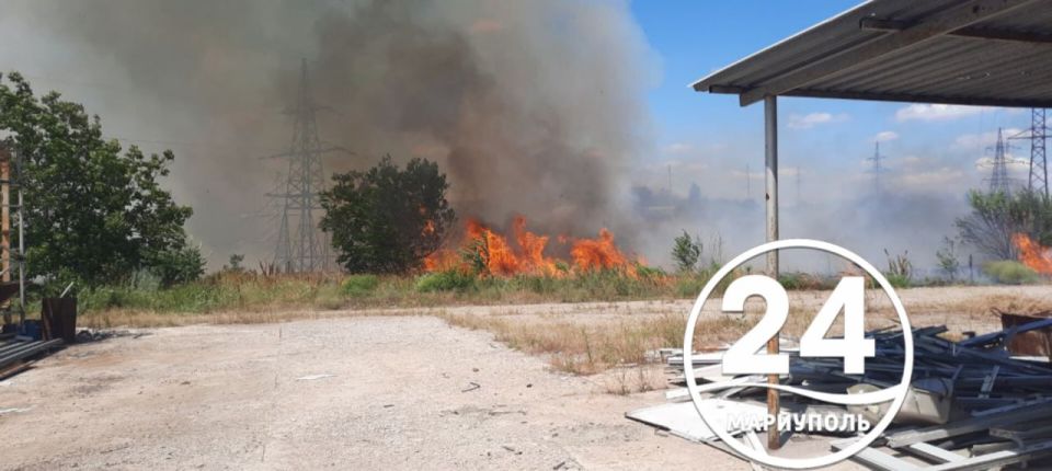 В наш чат-бот подписчики прислали еще видео и фото пожара в районе АС-2! В наш чат-бот подписчики прислали еще видео и фото пожара в районе АС-2!