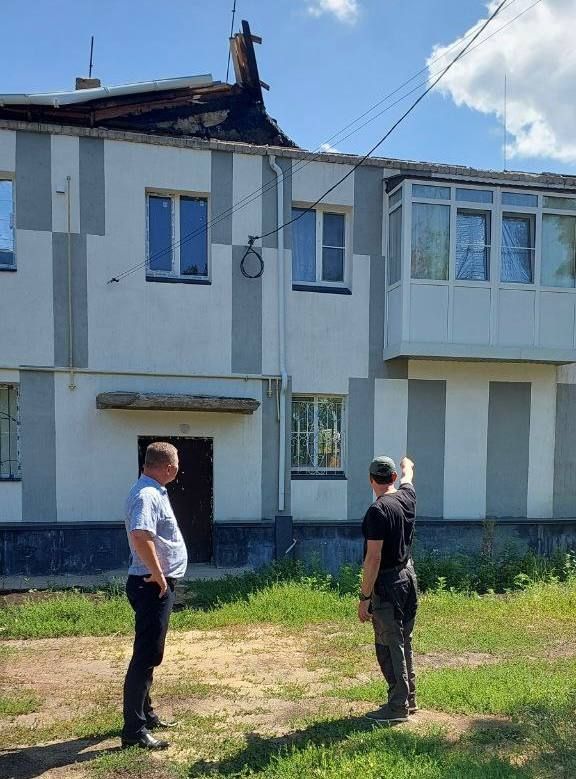 Константин Зинченко: Сегодня, совместно с представителями Волновахского филиала "Единый региональный фонд по управлению многоквартирными домами", выехал на важный объезд, основной целью которого стало оценка последствий... Константин Зинченко: Сегодня, совместно с представителями Волновахского филиала "Единый региональный фонд по управлению многоквартирными домами", выехал на важный объезд, основной целью которого стало оценка последствий...