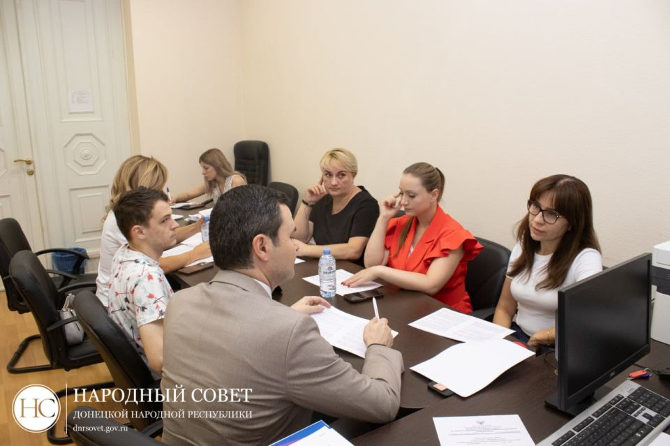 В Народном Совете обсудили вопросы развития журналистики В Народном Совете обсудили вопросы развития журналистики