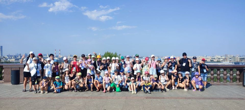 Экскурсионная программа «Культурная карта 4+85» для детей Володарского м. о., включала посещение ключевых объектов культурного и исторического значения столицы РФ — г. Москвы Экскурсионная программа «Культурная карта 4+85» для детей Володарского м. о., включала посещение ключевых объектов культурного и исторического значения столицы РФ — г. Москвы